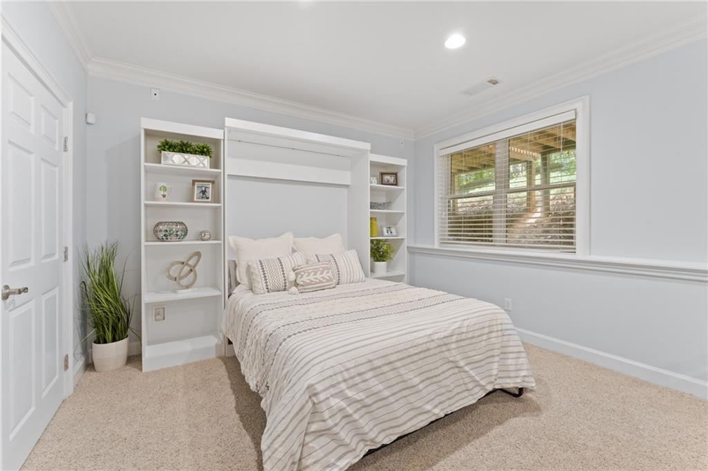 2602 Long Pointe