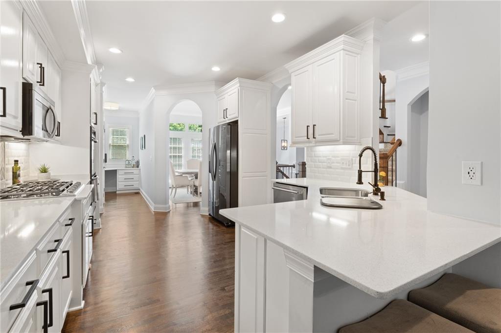 2602 Long Pointe