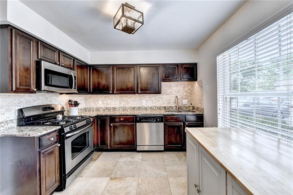 6980 Roswell Road Unit H4