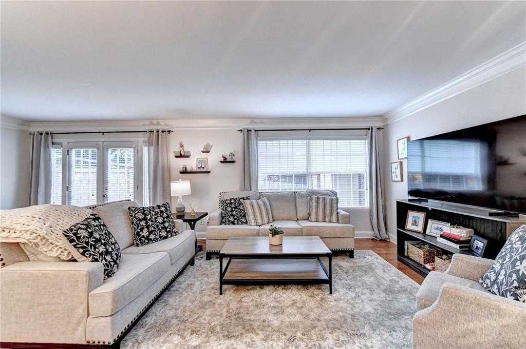 6980 Roswell Road Unit H4