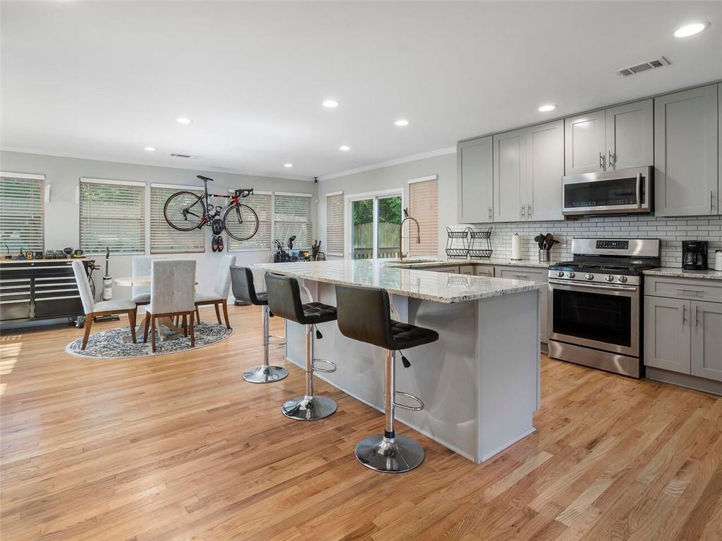 3213 Bluebird Lane