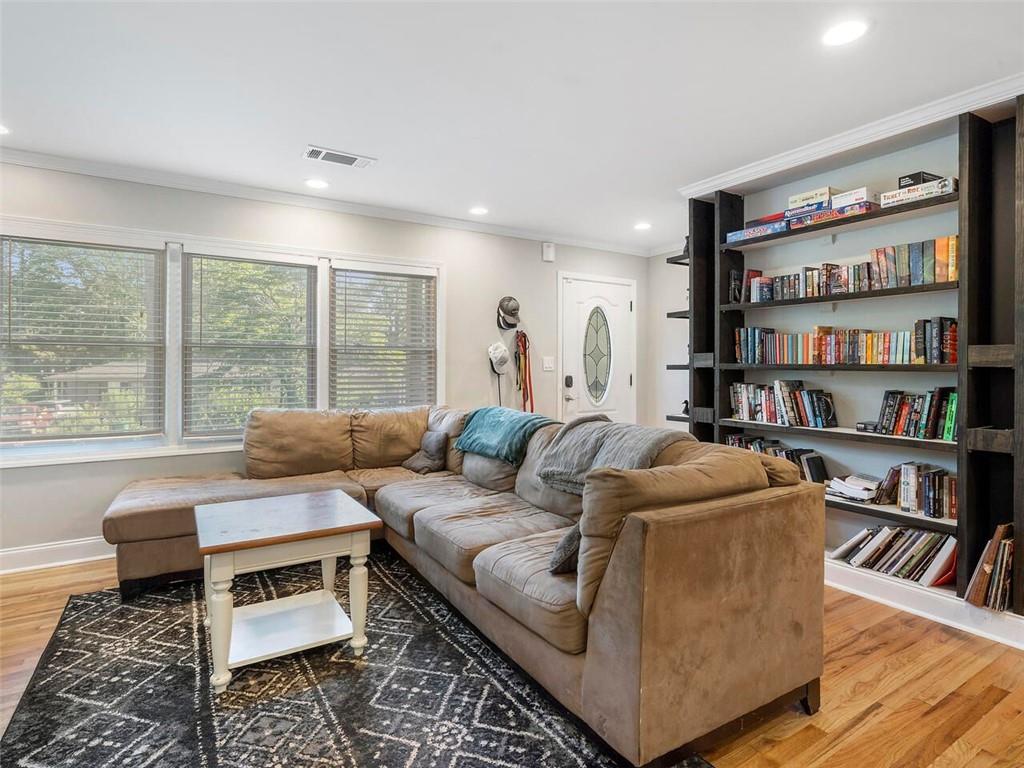 3213 Bluebird Lane