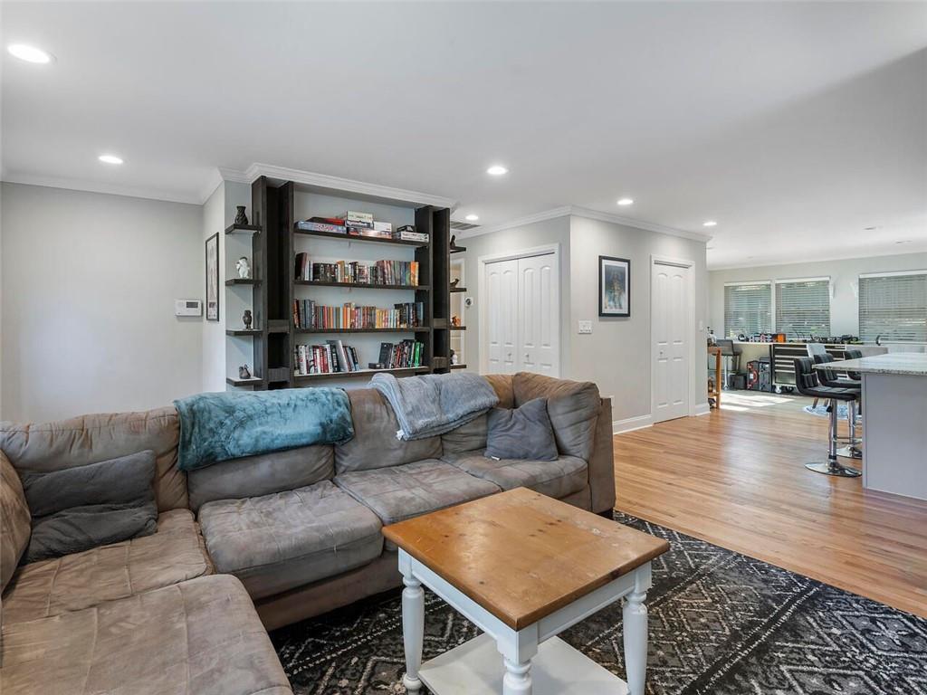 3213 Bluebird Lane