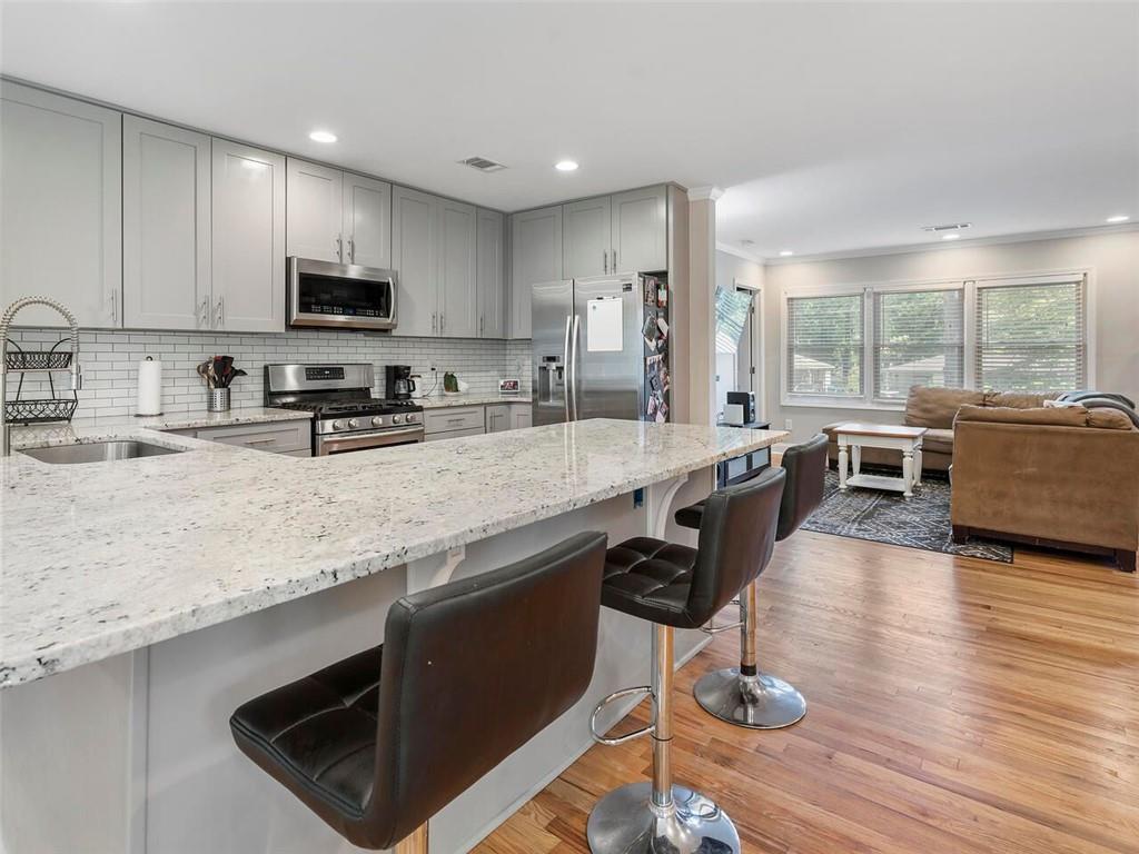 3213 Bluebird Lane