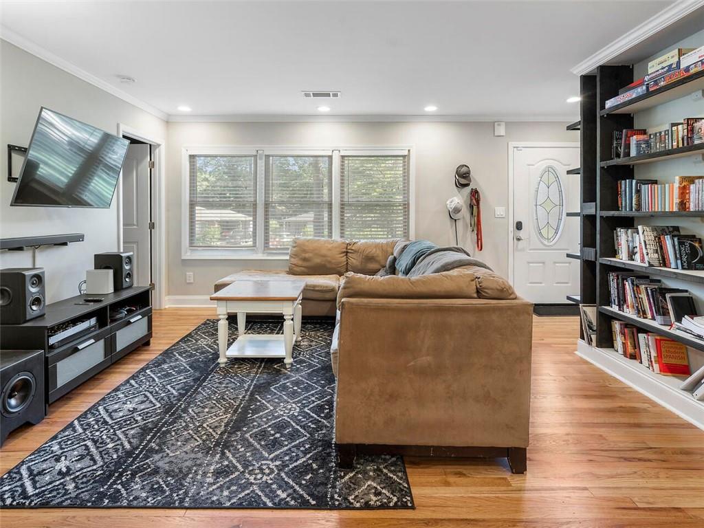 3213 Bluebird Lane