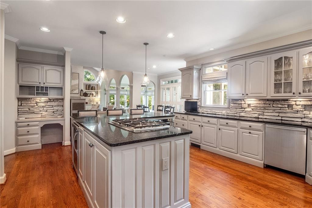 3294 Belmont Glen Drive SE
