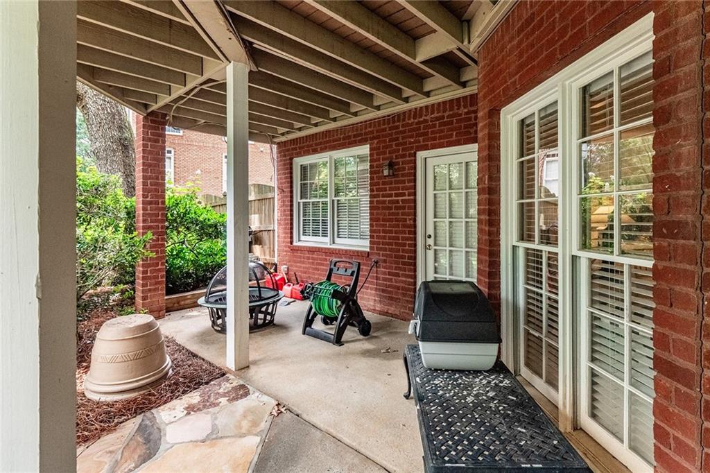 3294 Belmont Glen Drive SE