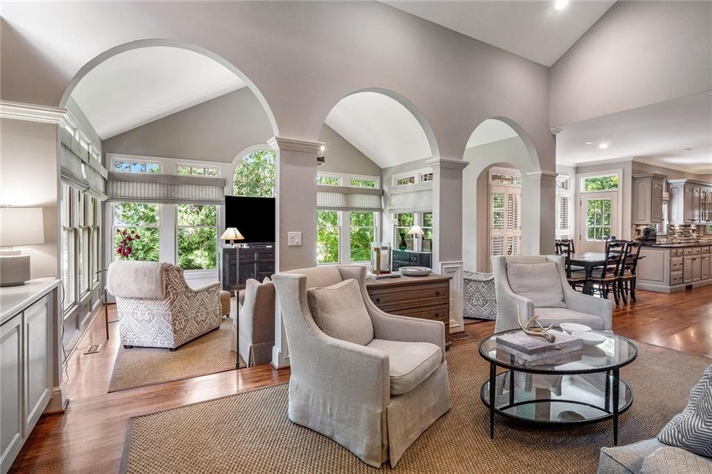 3294 Belmont Glen Drive SE