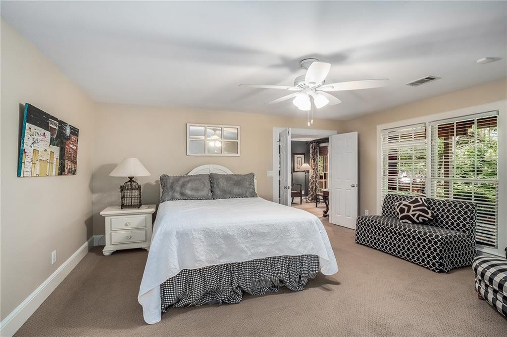 3294 Belmont Glen Drive SE