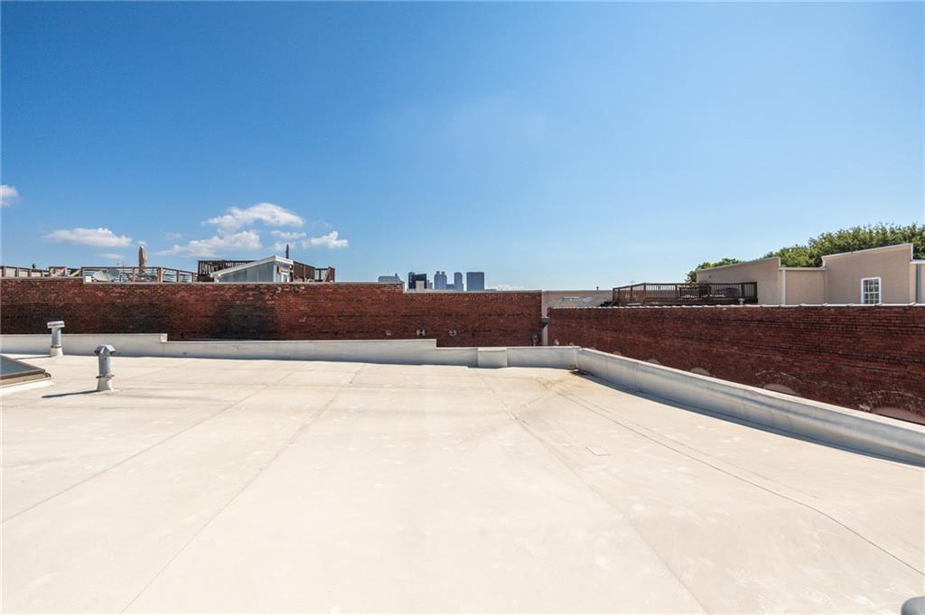 330 Peters Street SW Unit 211