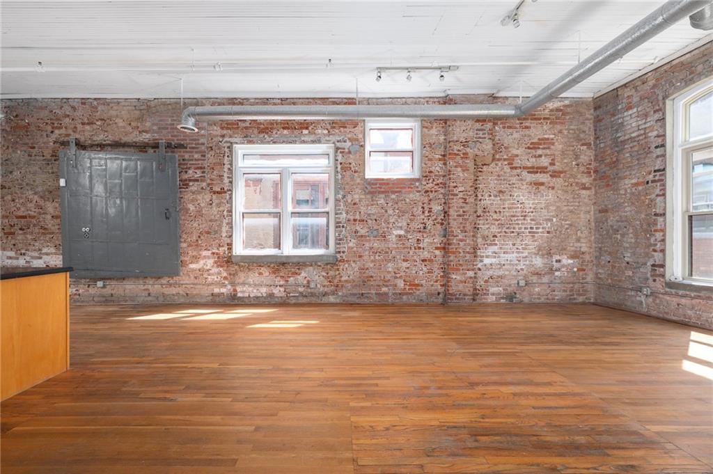330 Peters Street SW Unit 211
