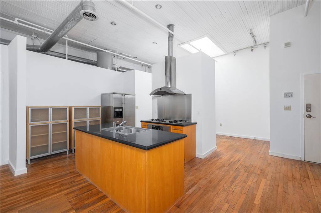 330 Peters Street SW Unit 211