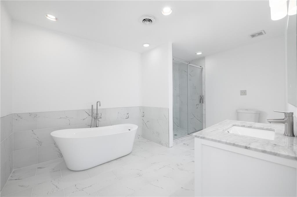 330 Peters Street SW Unit 211