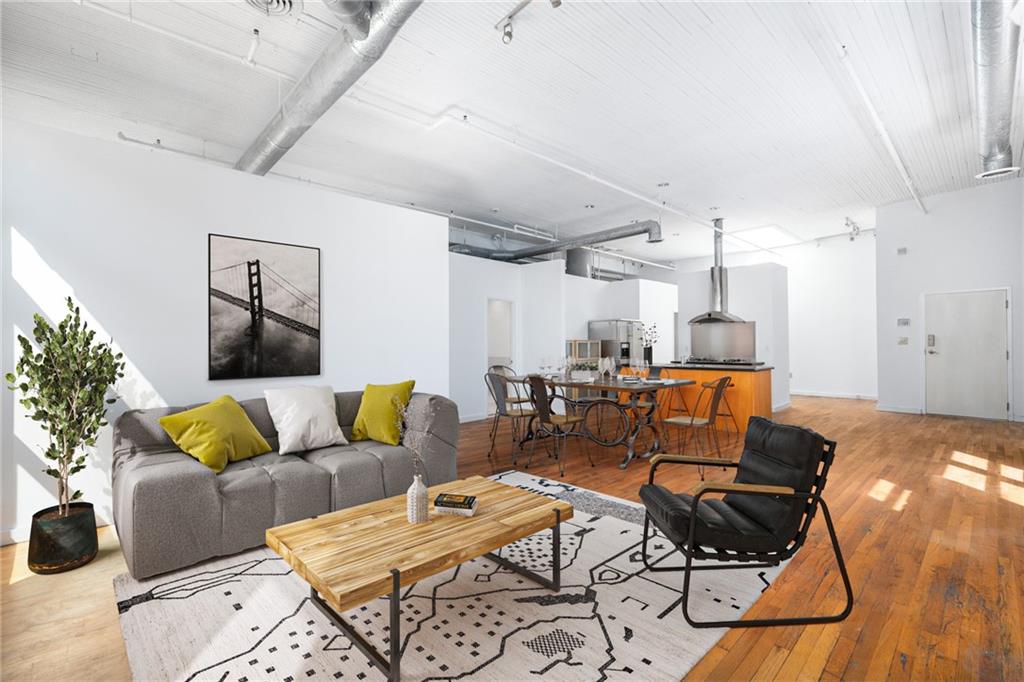 330 Peters Street SW Unit 211