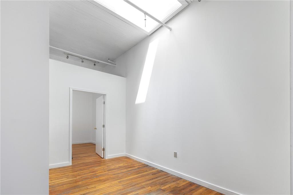 330 Peters Street SW Unit 211