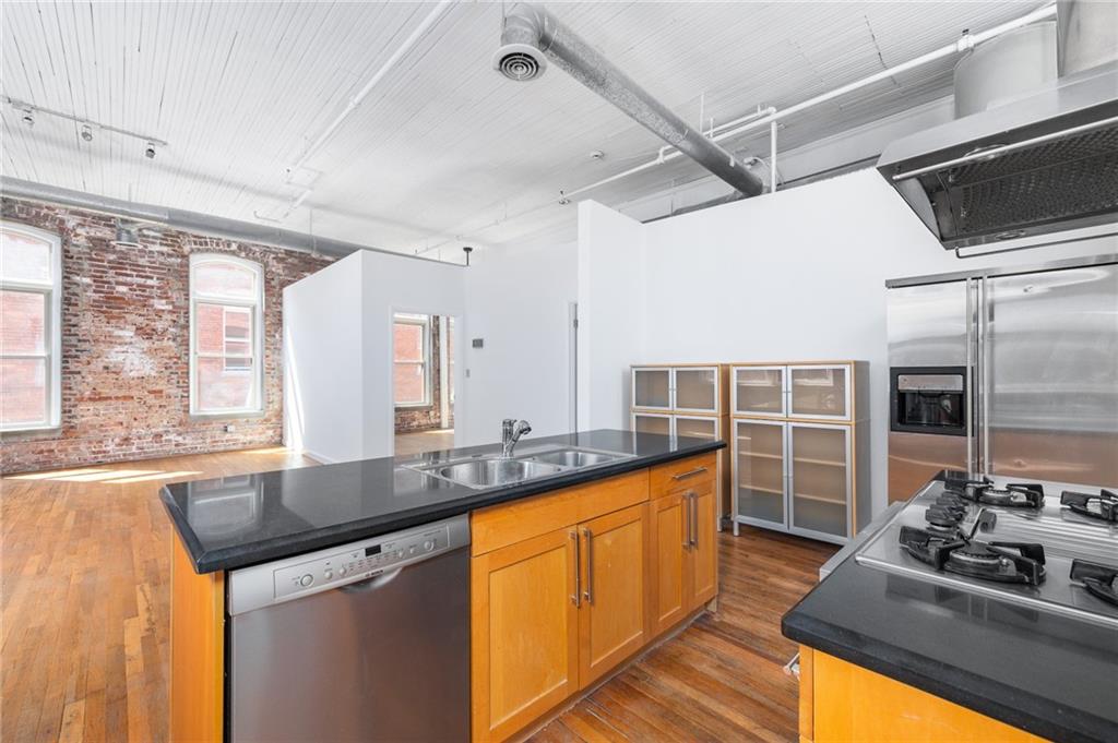 330 Peters Street SW Unit 211
