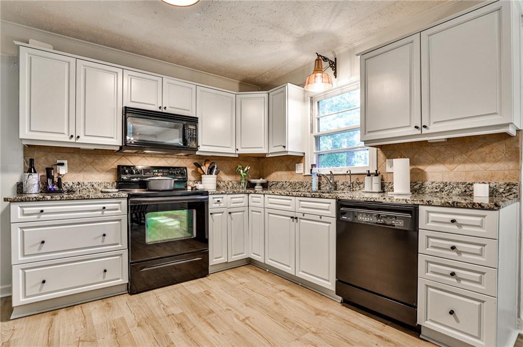 3130 Meadow Drive
