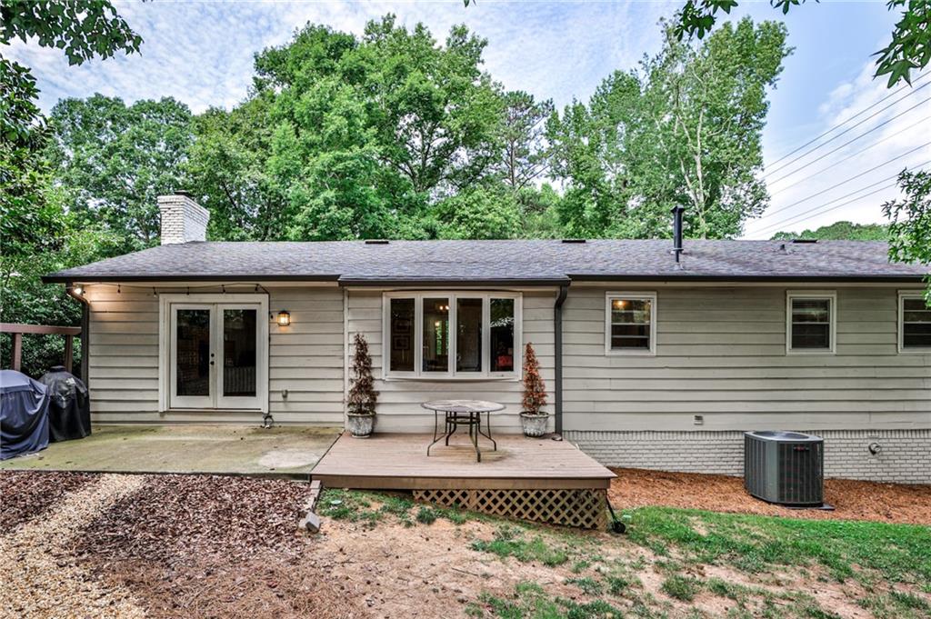 3130 Meadow Drive