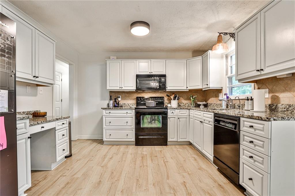 3130 Meadow Drive