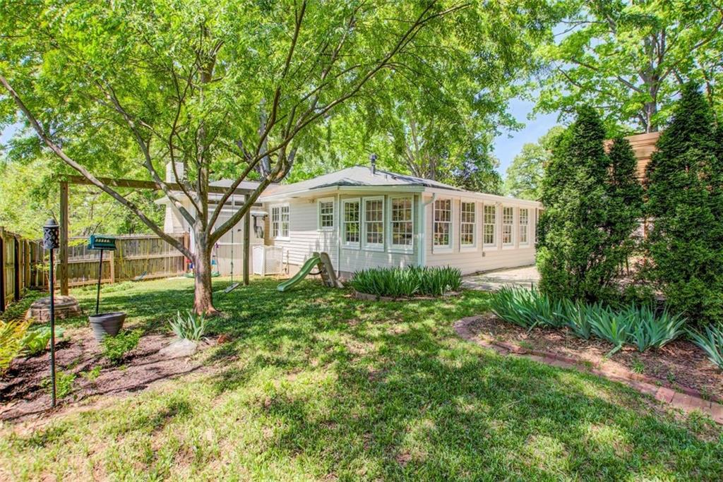 1386 Rupert Road