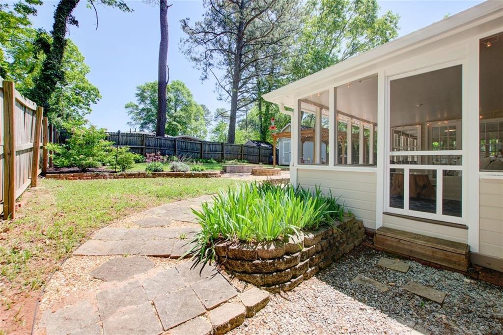 1386 Rupert Road