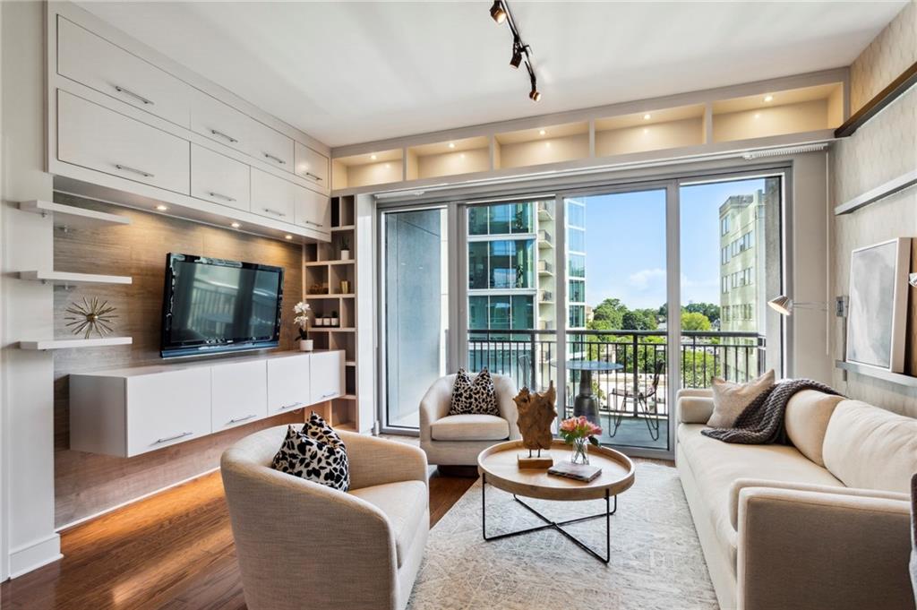 222 12th Street NE Unit 1008