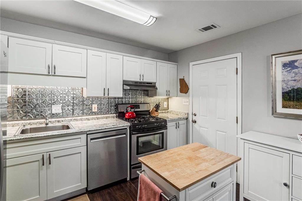 2015 College Avenue NE