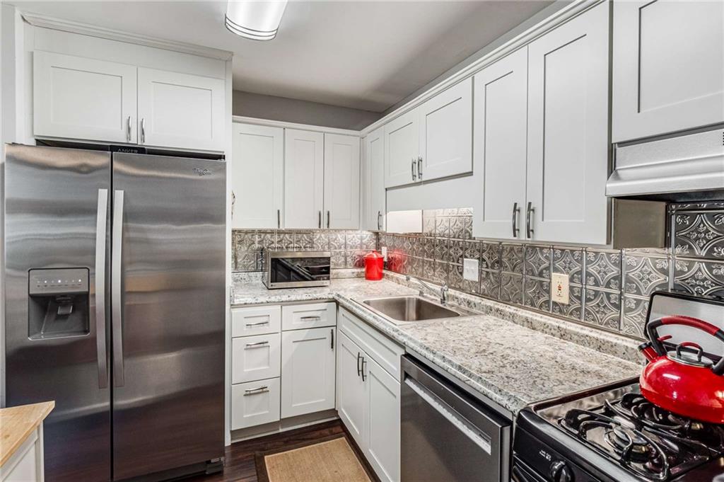 2015 College Avenue NE