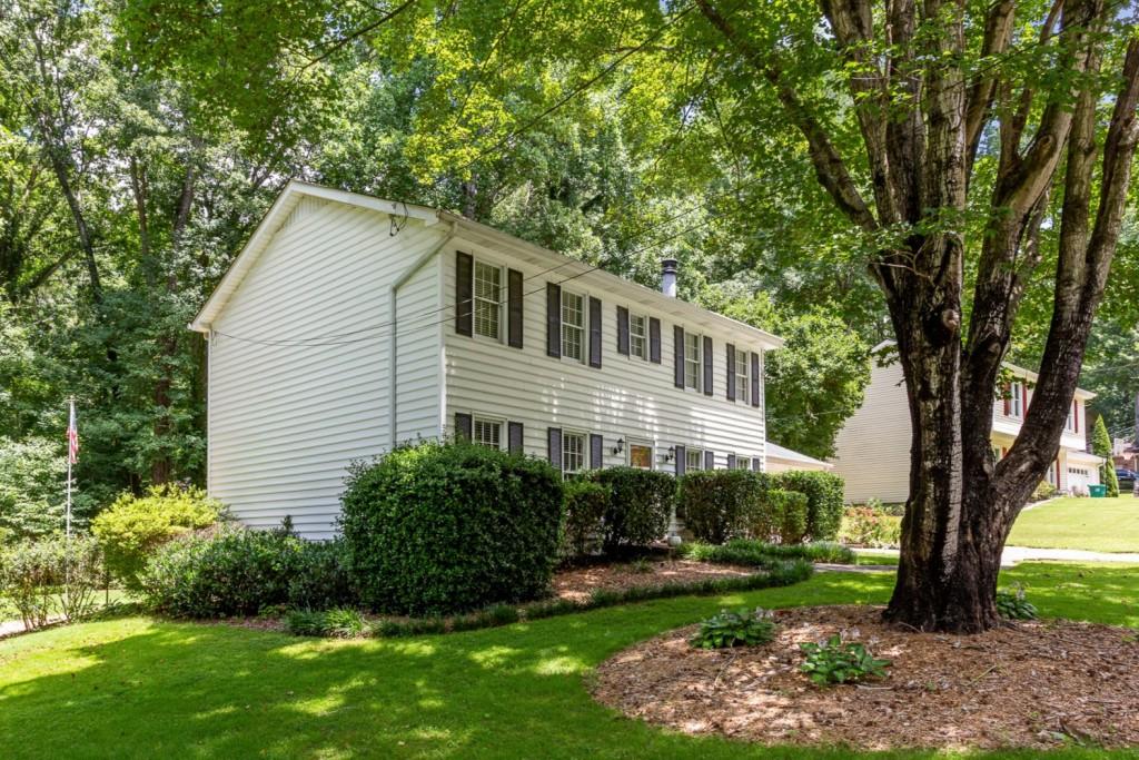 3597 Hickory Circle SE