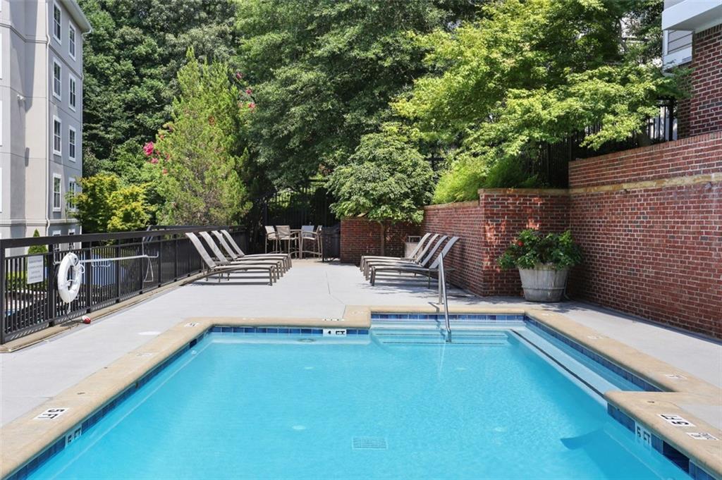 4254 River Green Drive NW Unit 615