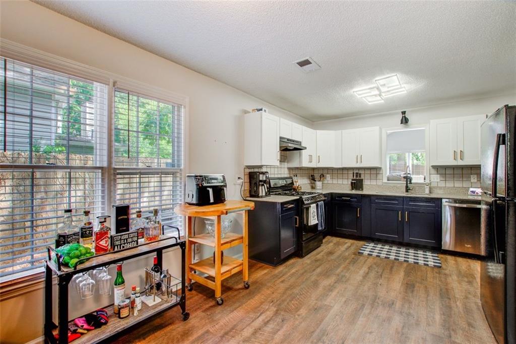 1230 RODRICK Drive