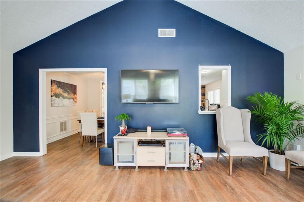 1230 RODRICK Drive