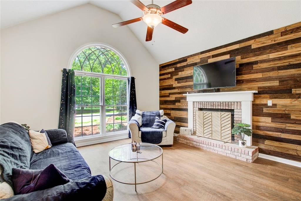 1230 RODRICK Drive