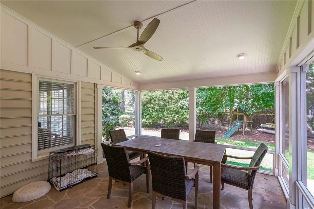 2644 Twin Lakes Way NE