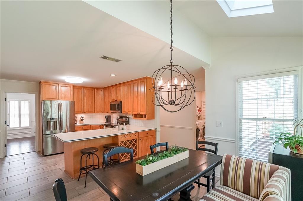 2644 Twin Lakes Way NE