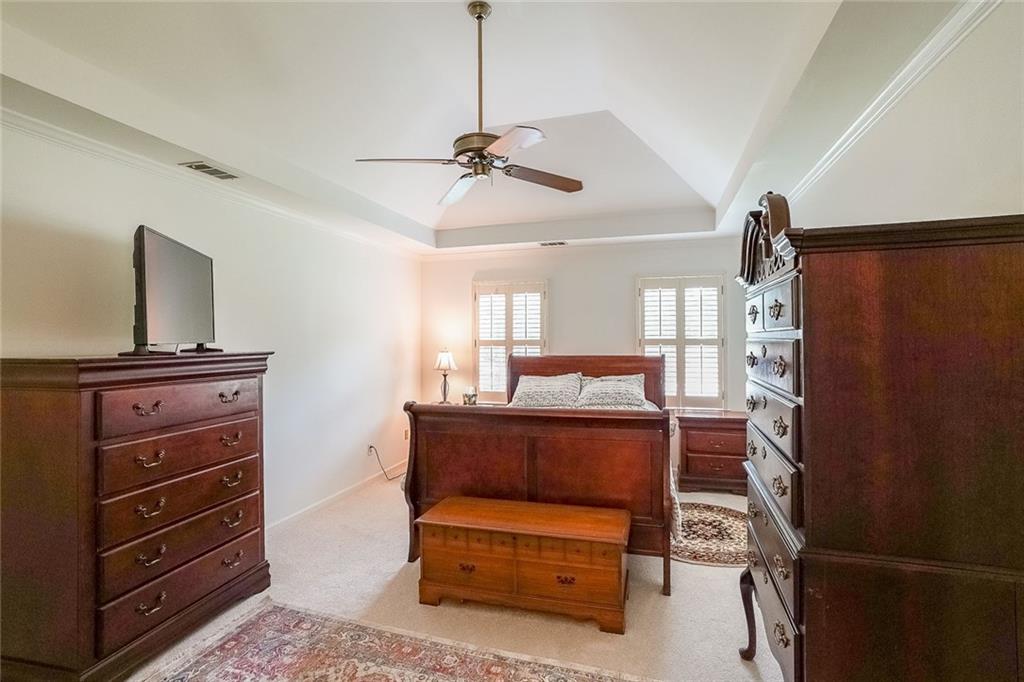 2644 Twin Lakes Way NE