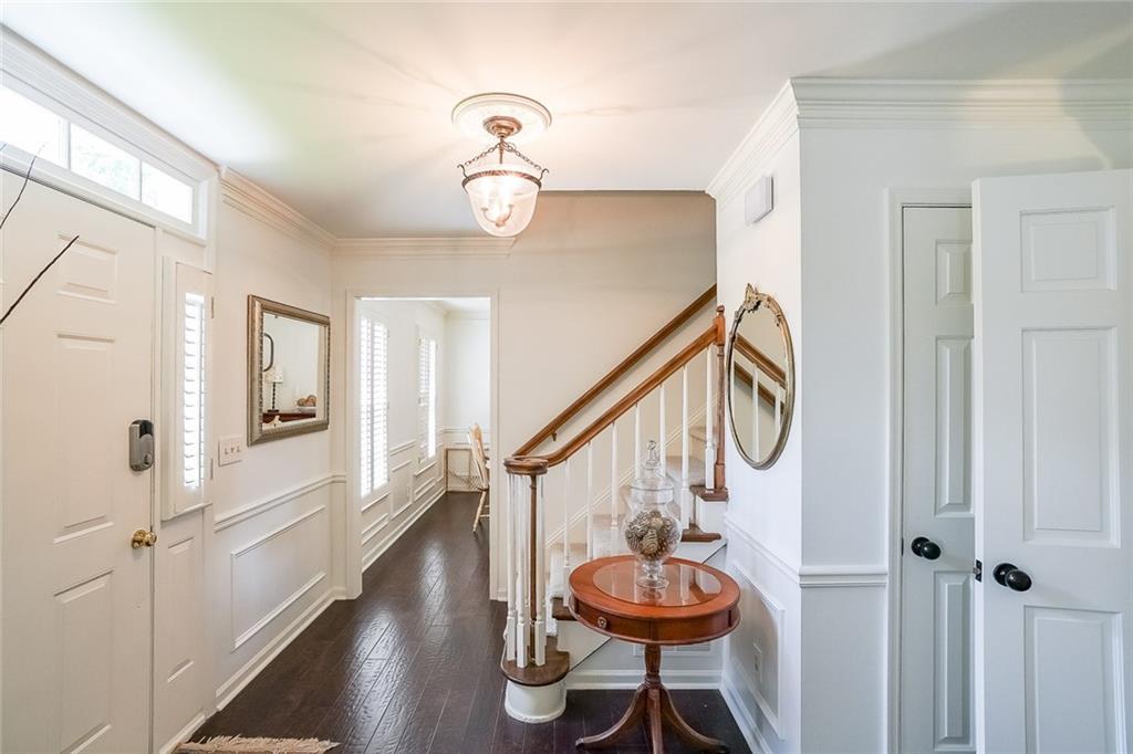 2644 Twin Lakes Way NE