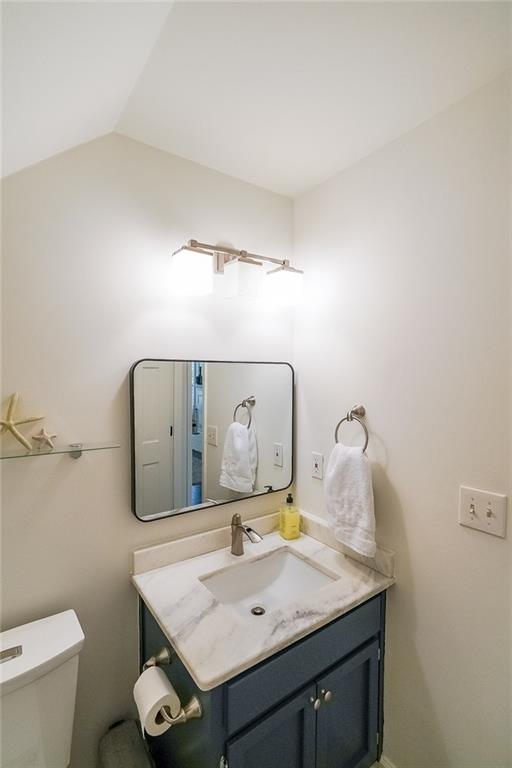 2644 Twin Lakes Way NE