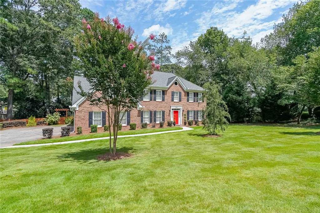 2644 Twin Lakes Way NE