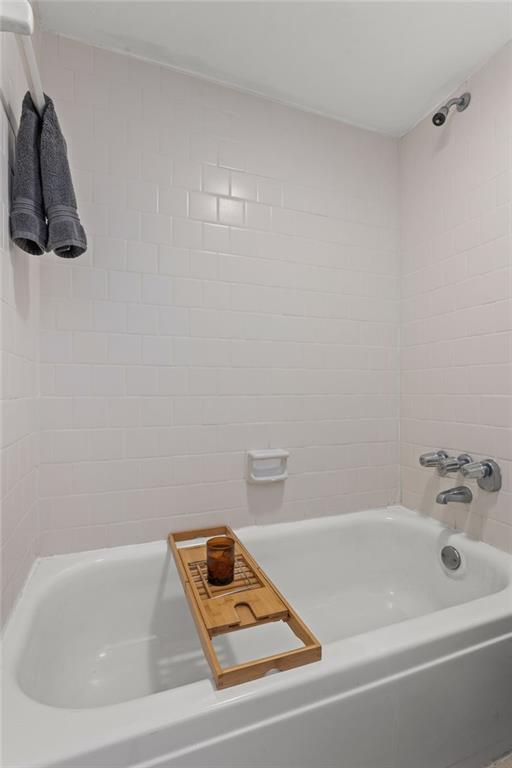 11 Glenald Way NW