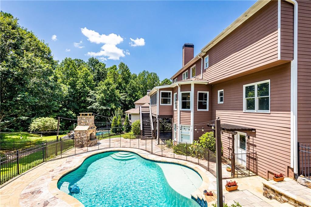 603 Blue Water Way