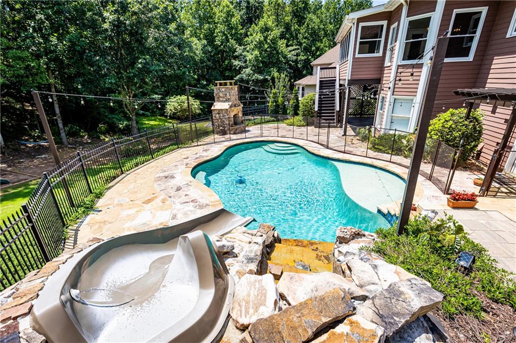 603 Blue Water Way