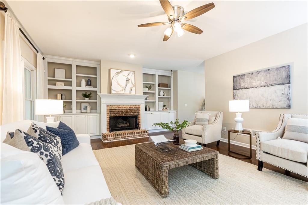 603 Blue Water Way