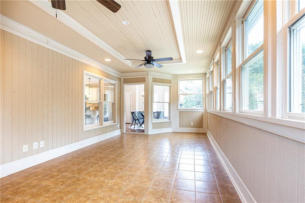 603 Blue Water Way