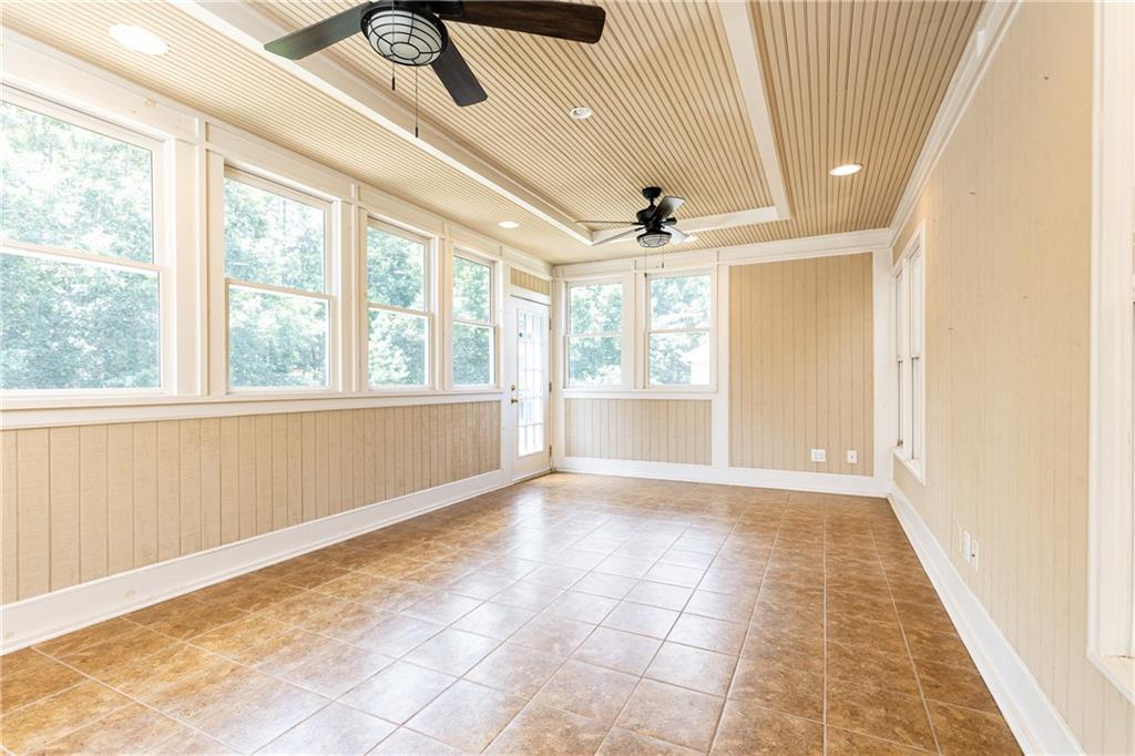 603 Blue Water Way