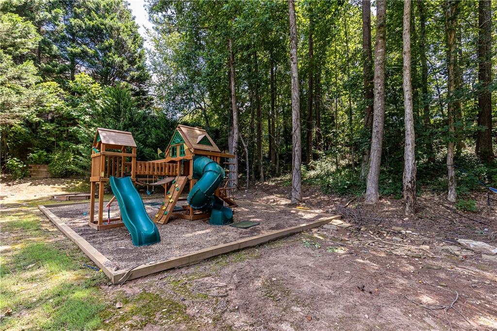 603 Blue Water Way