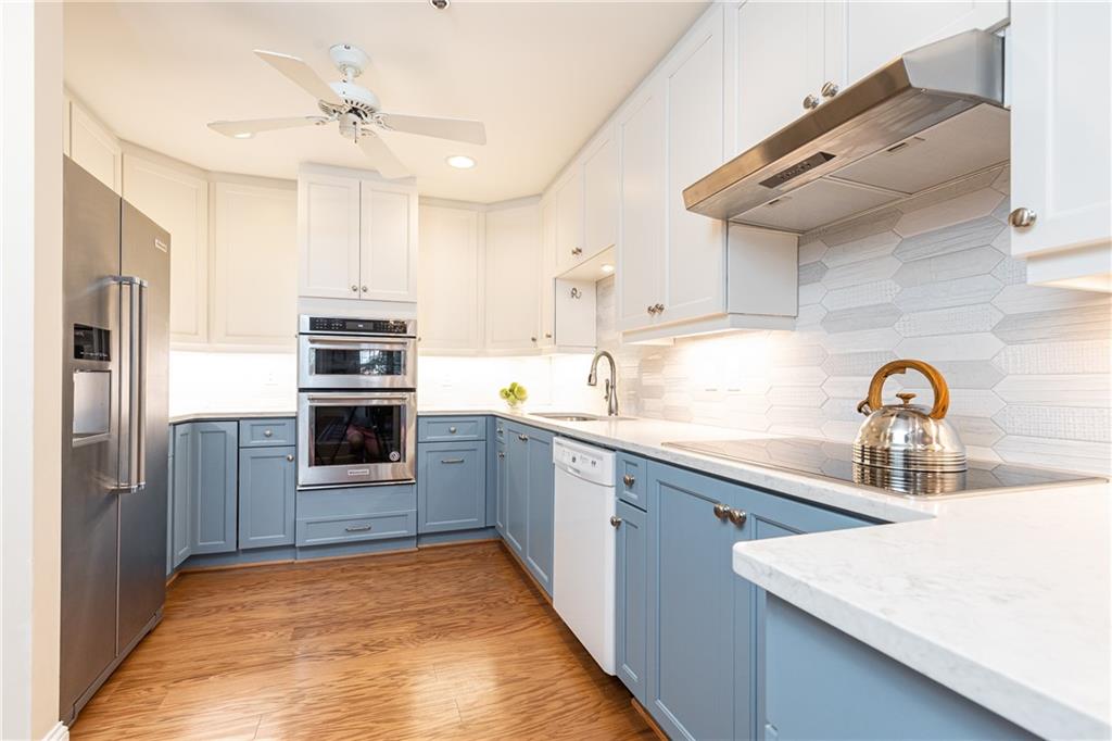 211 Colonial Homes Drive NW Unit 1202