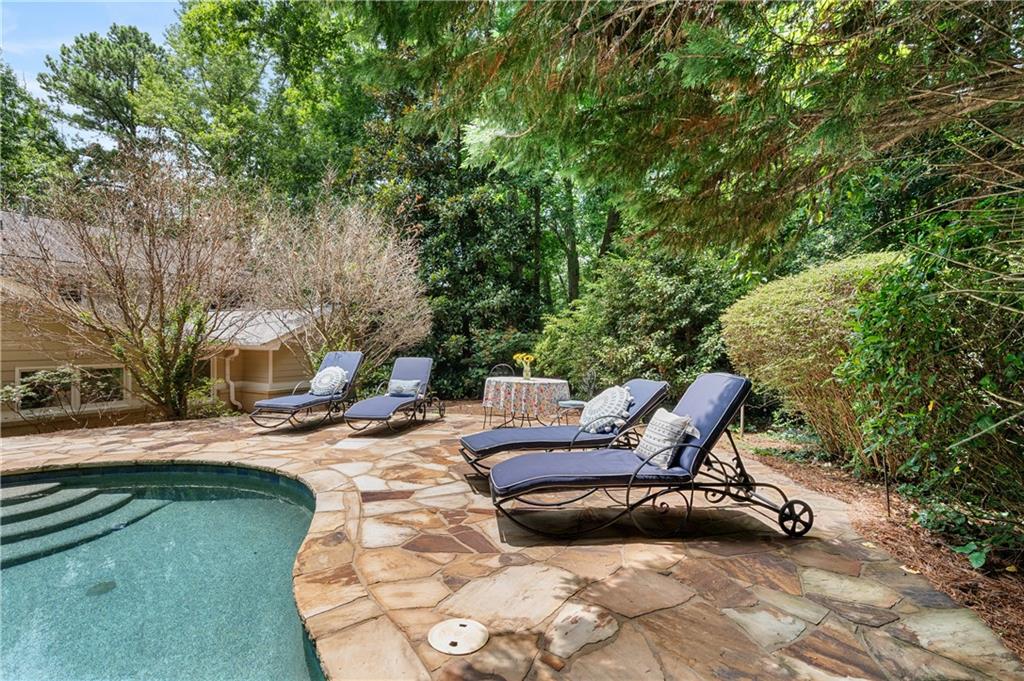 3432 Wynnton Drive NE