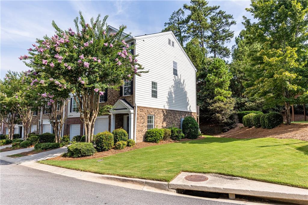 3639 Chattahoochee Summit Drive SE