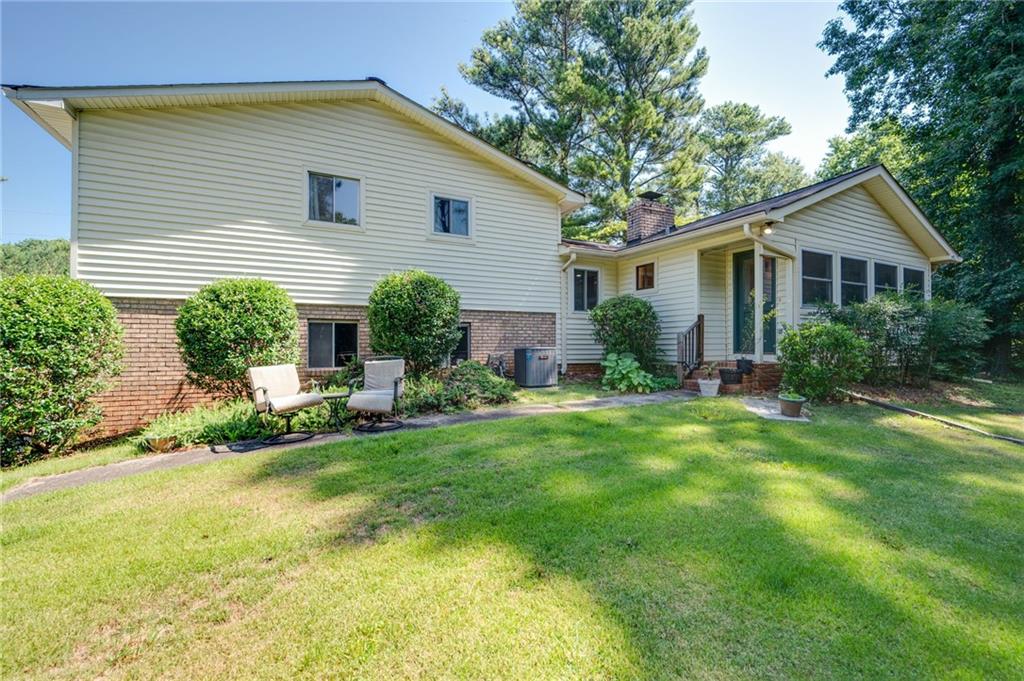 1108 Research Drive NE